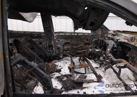 2018 GMC Sierra 2500Hd Denali z USA, uszkodzony, nr VIN 1GT12UEY3JF180285